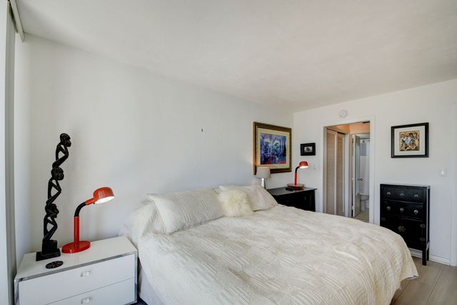 2505 S Ocean Boulevard 403, Palm Beach, FL 33480
