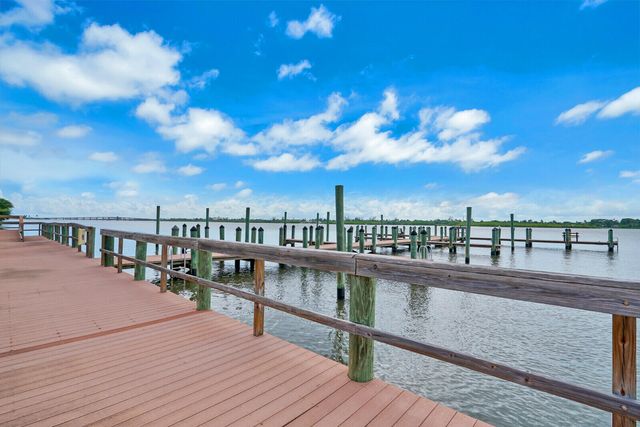 2505 S Ocean Boulevard 403, Palm Beach, FL 33480