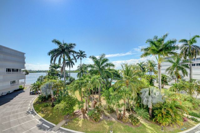 2505 S Ocean Boulevard 403, Palm Beach, FL 33480