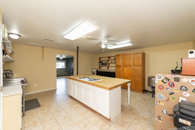 1380 Railroad St, Maxwell, TX 78656
