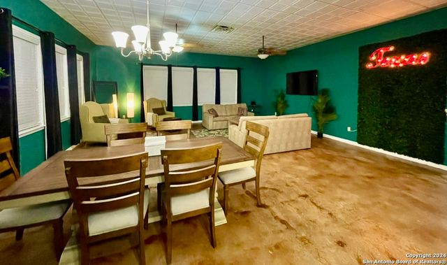1380 Railroad St, Maxwell, TX 78656