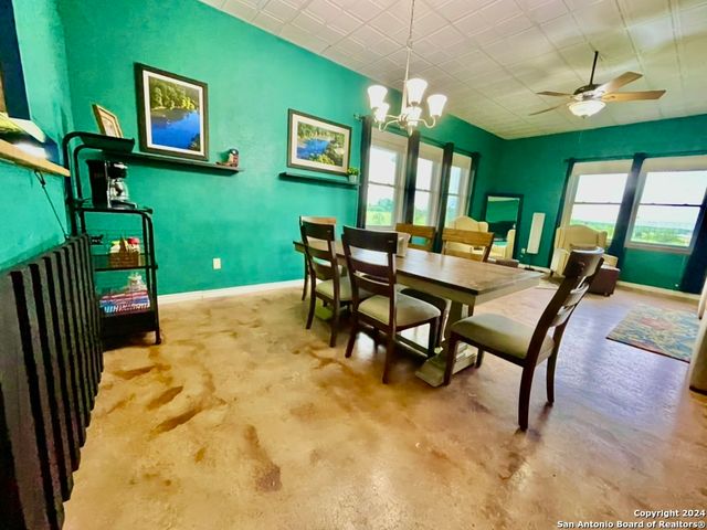 1380 Railroad St, Maxwell, TX 78656