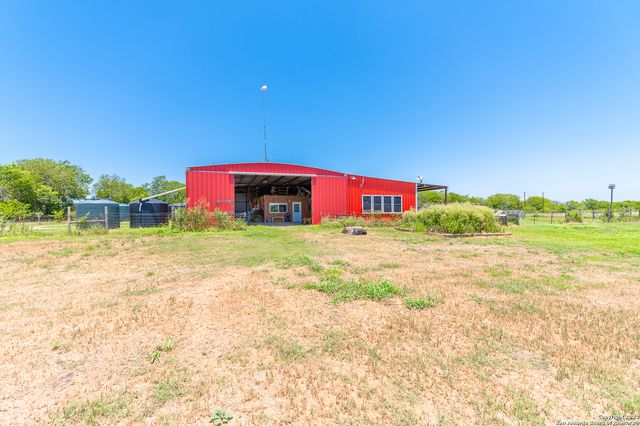 1380 Railroad St, Maxwell, TX 78656
