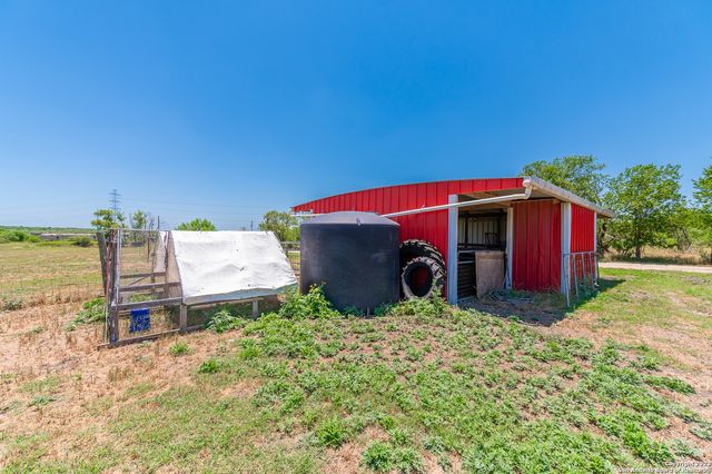 1380 Railroad St, Maxwell, TX 78656