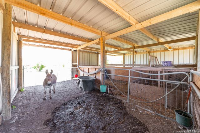 1380 Railroad St, Maxwell, TX 78656