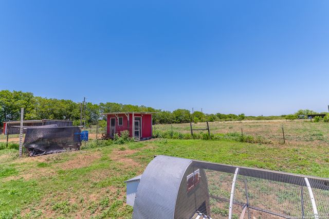 1380 Railroad St, Maxwell, TX 78656
