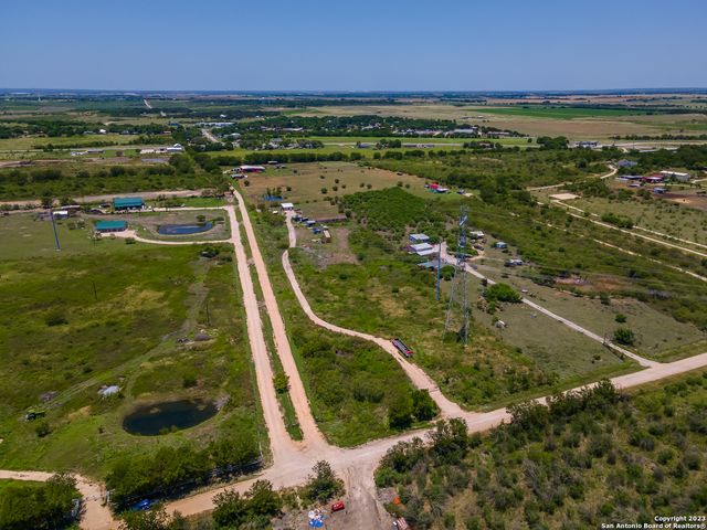 1380 Railroad St, Maxwell, TX 78656