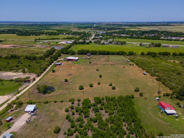 1380 Railroad St, Maxwell, TX 78656