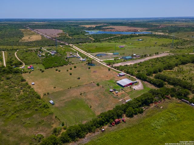 1380 Railroad St, Maxwell, TX 78656