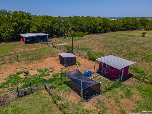 1380 Railroad St, Maxwell, TX 78656