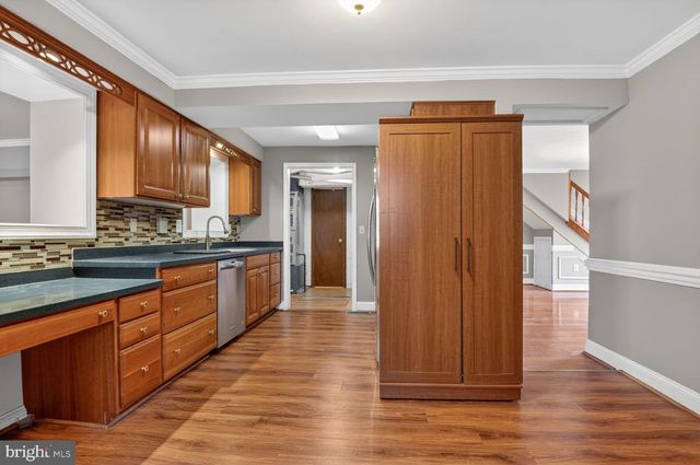 10609 MAPLE ST, Fairfax, VA 22030