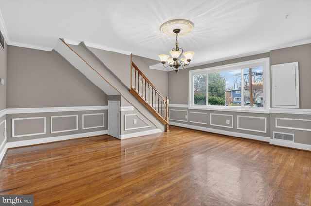 10609 MAPLE ST, Fairfax, VA 22030