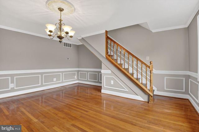 10609 MAPLE ST, Fairfax, VA 22030