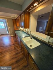 10610 MAPLE ST, Fairfax, VA 22030