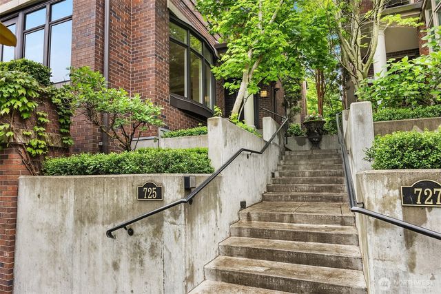 725 Harvard Avenue E, Seattle, WA 98102