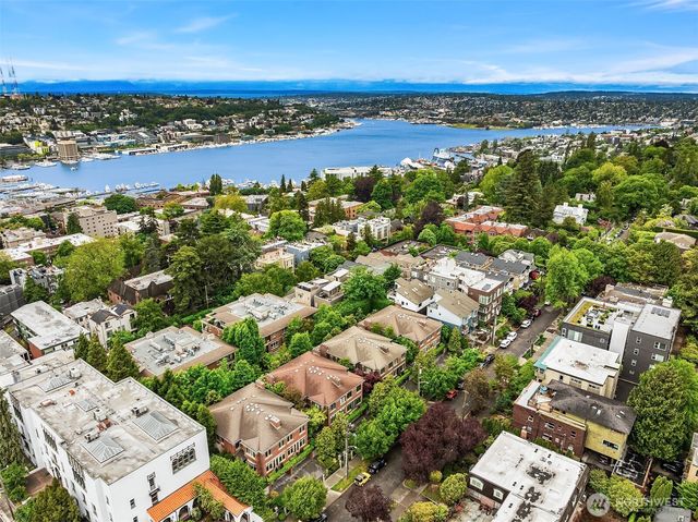 725 Harvard Avenue E, Seattle, WA 98102