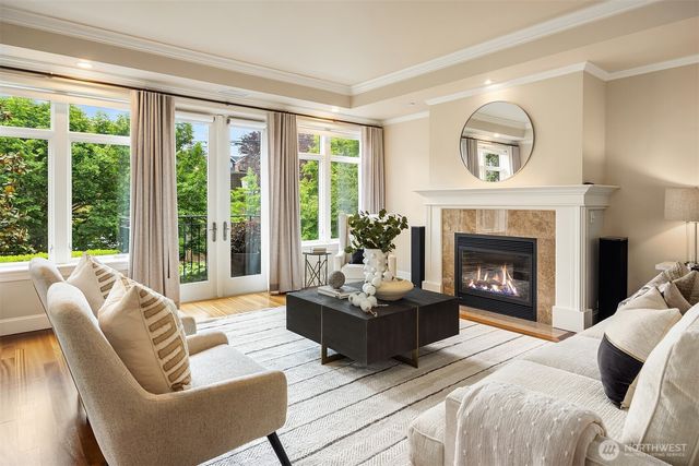725 Harvard Avenue E, Seattle, WA 98102