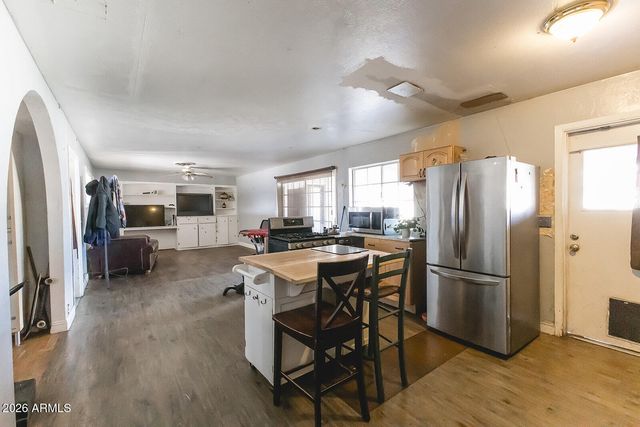 3138 W COLUMBINE Drive, Phoenix, AZ 85029