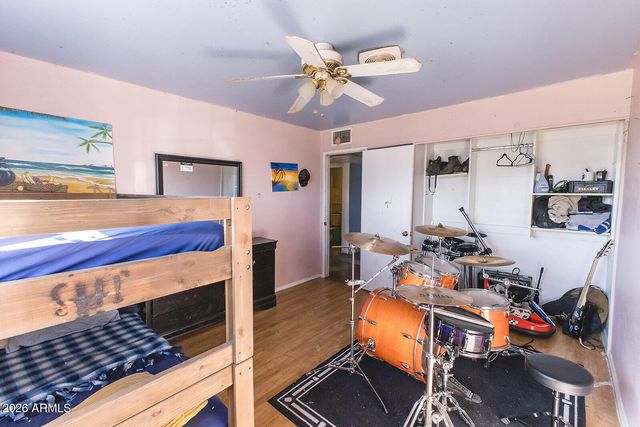 3138 W COLUMBINE Drive, Phoenix, AZ 85029