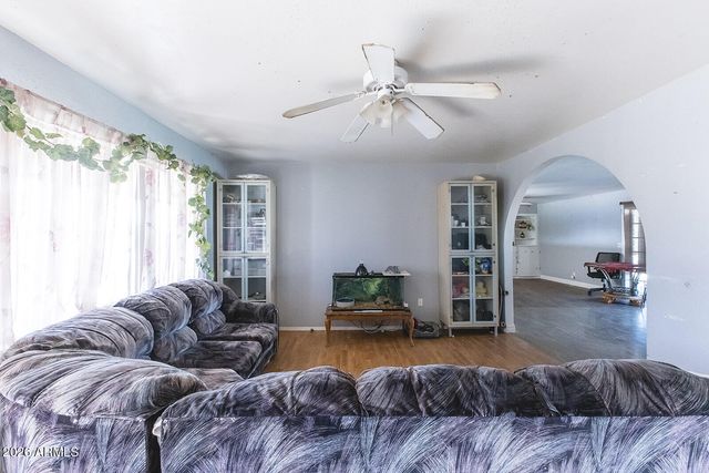 3138 W COLUMBINE Drive, Phoenix, AZ 85029