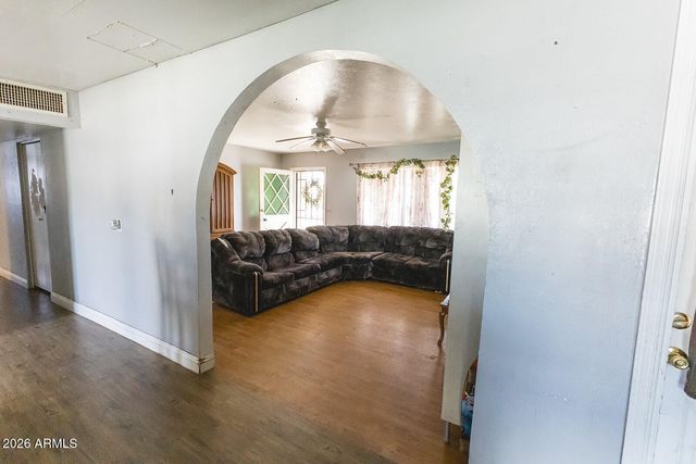 3138 W COLUMBINE Drive, Phoenix, AZ 85029