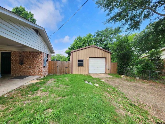 211 BETTS, Lindale, TX 75771