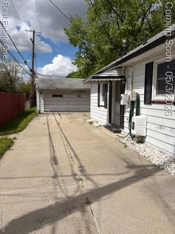 11629 Centralia, Redford, MI 48239