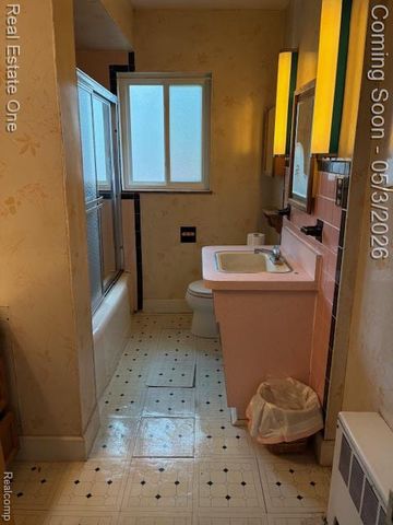 11629 Centralia, Redford, MI 48239