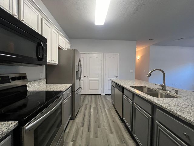 746 Carroll Lane, Lewisville, TX 75067