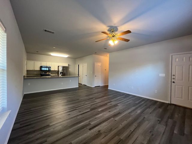 746 Carroll Lane, Lewisville, TX 75067