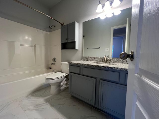 746 Carroll Lane, Lewisville, TX 75067