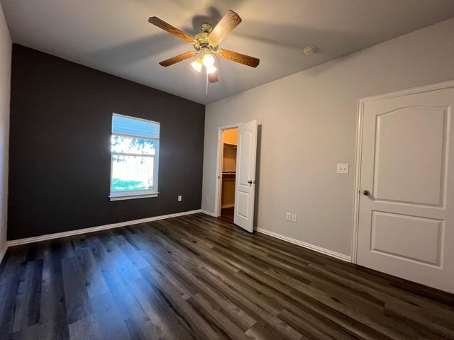 746 Carroll Lane, Lewisville, TX 75067