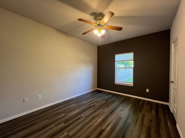 746 Carroll Lane, Lewisville, TX 75067