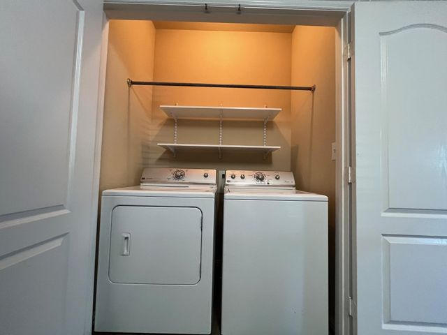 746 Carroll Lane, Lewisville, TX 75067