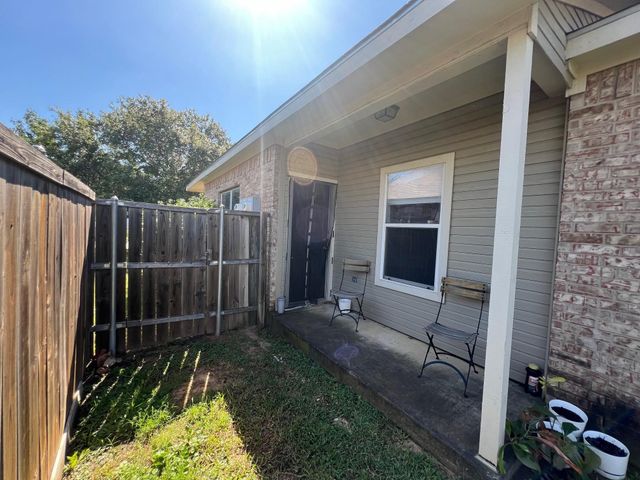 746 Carroll Lane, Lewisville, TX 75067