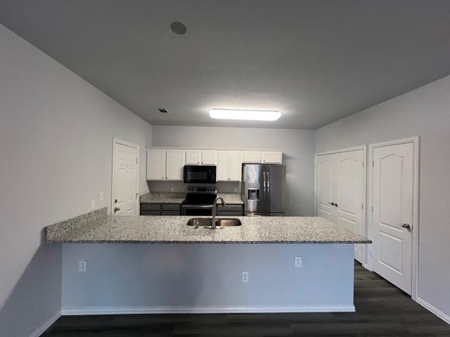 746 Carroll Lane, Lewisville, TX 75067