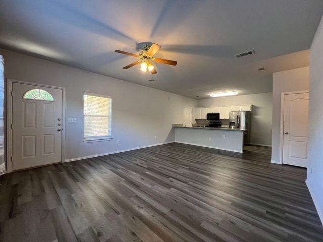 746 Carroll Lane, Lewisville, TX 75067