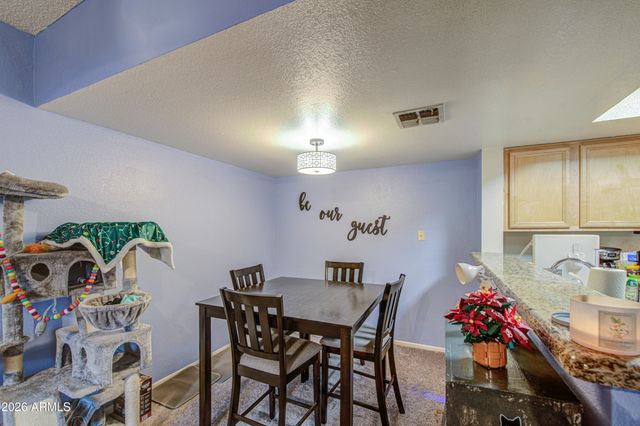 5757 W EUGIE Avenue 2116, Glendale, AZ 85304