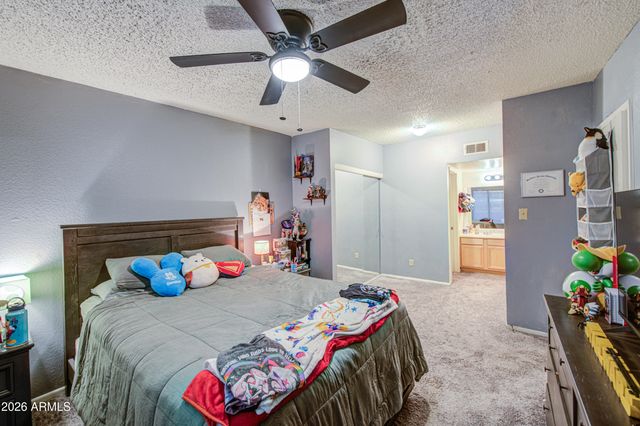 5757 W EUGIE Avenue 2116, Glendale, AZ 85304
