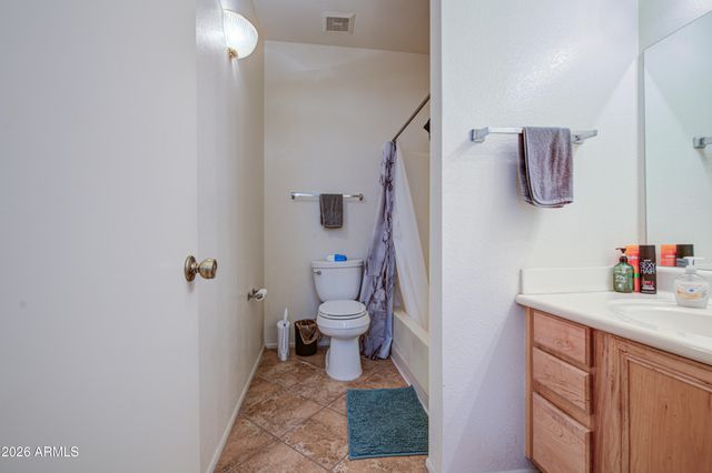 5757 W EUGIE Avenue 2116, Glendale, AZ 85304