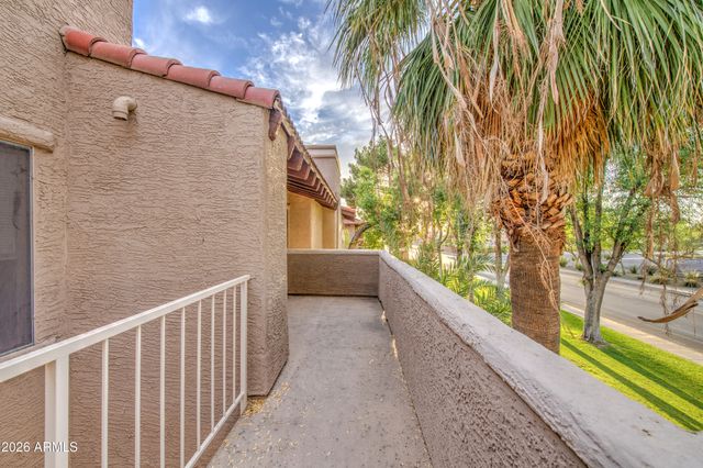5757 W EUGIE Avenue 2116, Glendale, AZ 85304