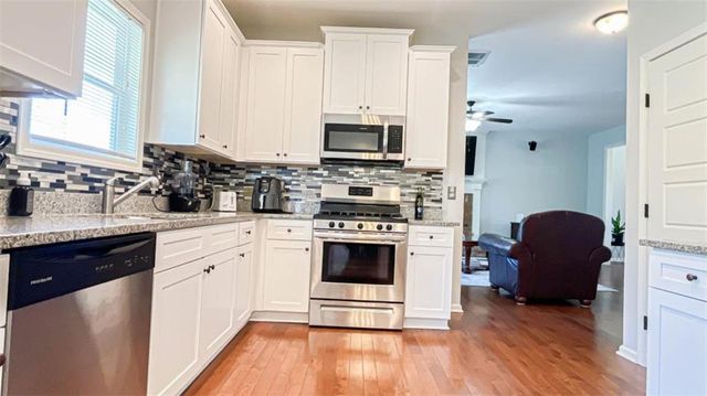 3835 Hawk Tail Drive, Loganville, GA 30052