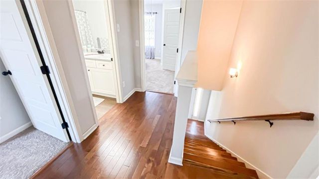3835 Hawk Tail Drive, Loganville, GA 30052