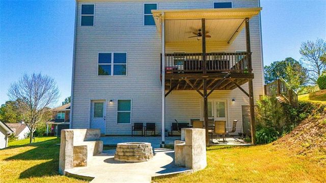 3835 Hawk Tail Drive, Loganville, GA 30052
