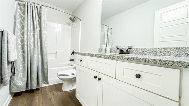 3835 Hawk Tail Drive, Loganville, GA 30052