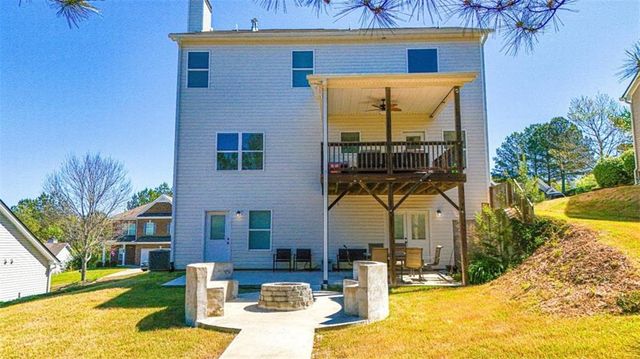 3835 Hawk Tail Drive, Loganville, GA 30052