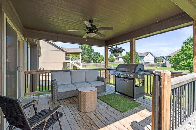 730 E 13th Court, Kearney, MO 64060