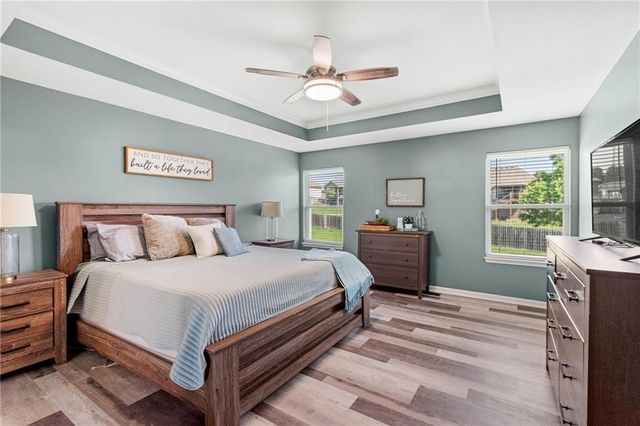 730 E 13th Court, Kearney, MO 64060