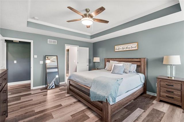 730 E 13th Court, Kearney, MO 64060