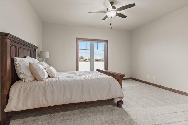 1373 PRAIRIE LAKE CIRCLE, Neenah, WI 54956